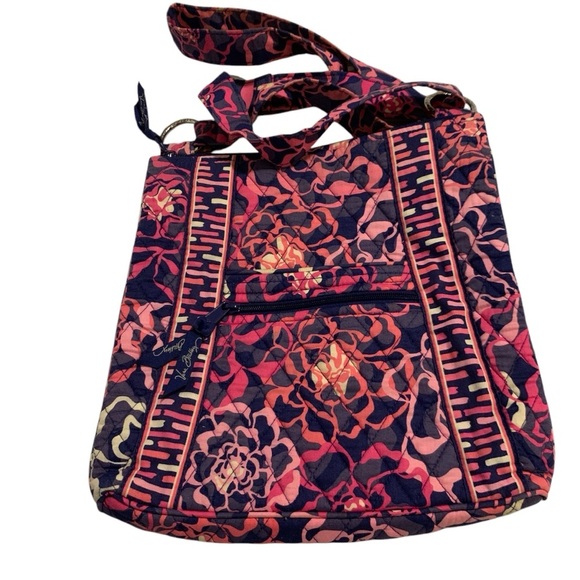 Vera Bradley Handbags - Vera Bradley Hipster KATALINA Pink Breast Cancer Women’s Quilted Crossbody Bag